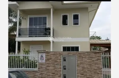 Casa com 4 quartos à venda na servidão joão clímaco dos santos, 85, cachoeira do bom jesus, florianópolis, 140 m2 por r$ 850.000