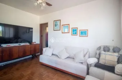 Casa com 3 quartos à venda na rua álvaro osimo caetano, 94, santa tereza, porto alegre, 104 m2 por r$ 549.000