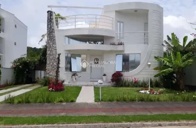 Casa em condomínio fechado com 3 quartos à venda na avenida dos jerivás, 498, cachoeira do bom jesus, florianópolis, 200 m2 por r$ 2.480.000