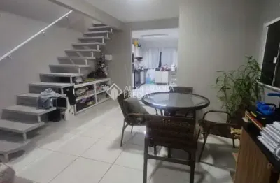 Casa com 3 quartos à venda na servidão francisca marques silva, 511, ingleses do rio vermelho, florianópolis, 95 m2 por r$ 449.000