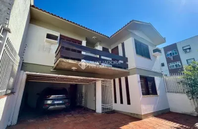 Casa com 4 quartos à venda na rua damasco, 123, azenha, porto alegre, 350 m2 por r$ 1.400.000
