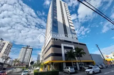Sala comercial à venda na rua irmãos vieira, 967, campinas, são josé, 26 m2 por r$ 330.000