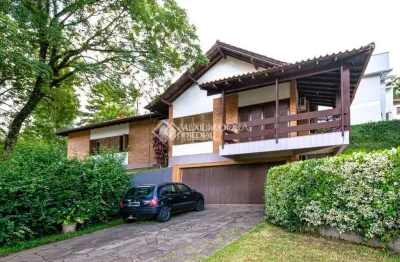 Casa com 4 quartos para alugar na oreste travi, 395, jardim mauá, novo hamburgo, 227 m2 por r$ 8.000