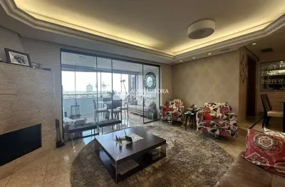 Apartamento com 3 quartos para alugar na Avenida Doutor Maurício Cardoso, 1601, Centro, Novo Hamburgo, 177 m2 por R$ 7.950