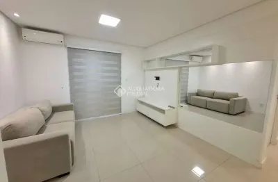 Apartamento com 3 quartos para alugar na rua joão edmundo streb, 551, canudos, novo hamburgo, 74 m2 por r$ 2.800