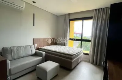 Apartamento com 1 quarto para alugar na rua arlindo pasqualini, 694, vila nova, novo hamburgo, 25 m2 por r$ 2.100