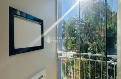 Apartamento com 2 quartos para alugar na rua coronel genuino sampaio, 23, centro, novo hamburgo, 53 m2 por r$ 1.999