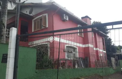 Casa com 3 quartos à venda na rua dos ipês, 338, montanha, lajeado, 89 m2 por r$ 689.000