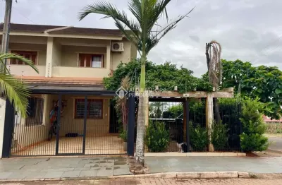 Casa com 2 quartos à venda na aury sturmer, 333, moinhos d'água, lajeado, 77 m2 por r$ 424.000