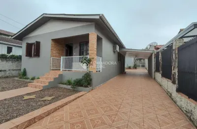 Casa com 3 quartos à venda na rua dos ipês, 140, montanha, lajeado, 120 m2 por r$ 450.000