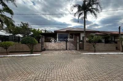 Casa com 4 quartos à venda na rua sybila maria mallmann, 374, universitário, lajeado, 247 m2 por r$ 1.190.000