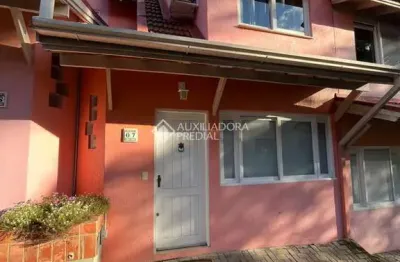 Casa em condomínio fechado com 2 quartos para alugar na rua joão leopoldo lied, 1250, planalto, gramado, 75 m2 por r$ 2.990