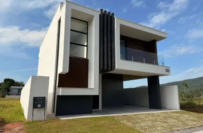 Casa em condomínio fechado com 3 quartos à venda na avenida governador celso ramos, 18, jardim dourado, porto belo por r$ 6.100.000