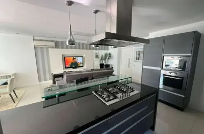 Apartamento com 3 quartos para alugar na Rua 1001, 315, Centro, Balneário Camboriú por R$ 14.900