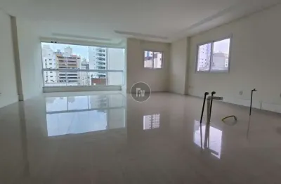 Apartamento com 3 quartos à venda na Rua 1301, 339, Centro, Balneário Camboriú por R$ 2.200.000