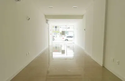Sala comercial para alugar na Rua Jordânia, 199, Nações, Balneário Camboriú por R$ 3.100