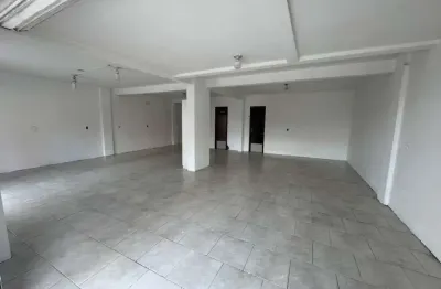 Sala comercial para alugar na Rua Dom Henrique, 460, Vila Real, Balneário Camboriú por R$ 4.500
