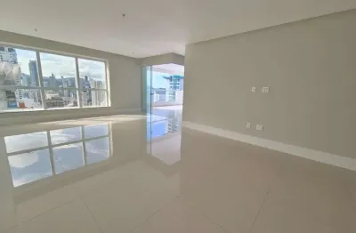 Apartamento com 4 quartos à venda na Rua 2000, 121, Centro, Balneário Camboriú por R$ 8.200.000