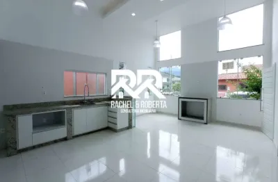 Linda casa em condomínio com 4 quartos em vargem grande