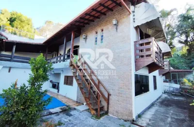Casa com conforto e infraestrutura completa no coração do alto!