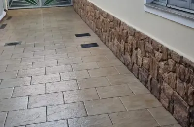 Casa com 3 quartos à venda na Vila Santos, Caçapava 