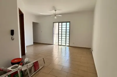 Apartamento com 3 quartos para alugar no Centro, Caçapava 