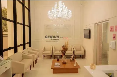 Espaço completo para médicos e profissionais de saúde: espaço monitorado por sistema de câmera e al