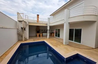 Sobrado à venda com 3 Quartos no Condomínio Portal dos Ipês, Indaiatuba - SP