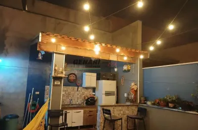 Casa à venda com 2 Quartos no Parque Campo Bonito, Indaiatuba - SP