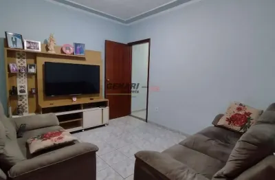 Sobrado à venda com 3 Quartos no Jardim Adriana, Indaiatuba - SP