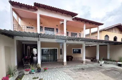 Vende casa com 3 suítes no parque dez - terreno 300m² – rua alexandre magno