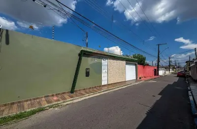 Vendo casa com fino acabamento no conjunto ajuricaba