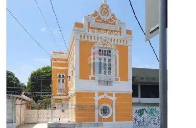 Casa com 4 quartos para alugar no Centro, Manaus 