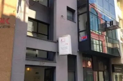 Prédio à venda no Alphaville, Santana de Parnaíba 