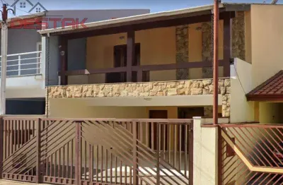 Casa com 3 quartos à venda na Vila Galvão, Jundiaí 