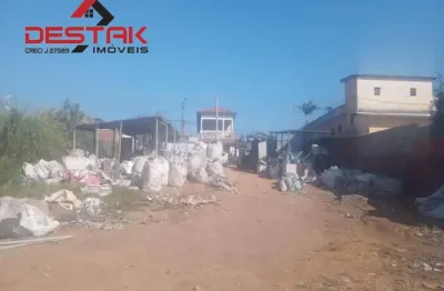 Terreno à venda no Vilarejo, Cabreúva 