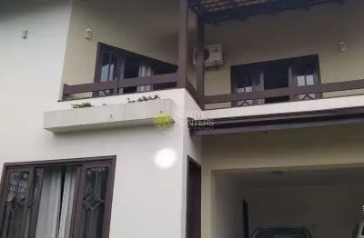 Sobrado com 4 dormitórios à venda averbado/ estuda permuta por imóvel de menor valor - floresta - j