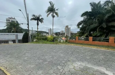 Terreno no bairro atiradores com viabilidade para construção de edifício