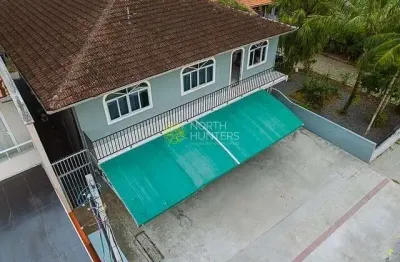 Oportunidade: predio comercial com 4 kinetes + 2 salas comerciais