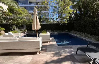 Linda mansão luxuosa com 03 suítes em jurerê internacional