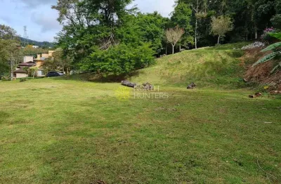 Terreno excelente em condomínio córrego grande r$1900.000,00