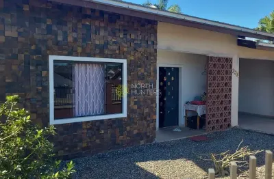 Casa à venda 5 quartos, 1 suite, 3 vagas, 180m², jarivatuba, joinville - sc