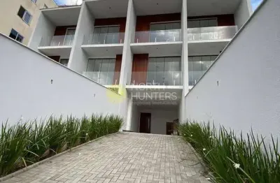 Casa com 3 quartos à venda na Rua Inconfidentes, Saguaçu, Joinville