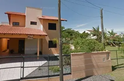 Sobrado averbado à venda, mobiliado,prainha, são francisco do sul, sc