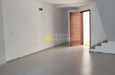 Casa geminada  à venda com 16m² de fundos, composta por 3 dormitórios sendo uma suíte, vila nova, j