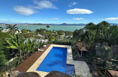 Excelente cobertura duplex com vista mar e pé na areia em canajure para locação anual,florianópolis