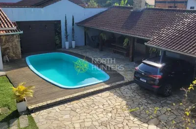 Casa à venda no nova brasília semi mobiliada com 240m² de área construida, estuda troca por imóveis