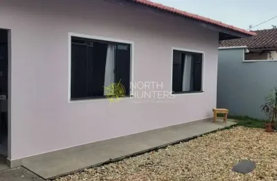 Casa à venda, estuda geminado como parte da negociação na região norte. joinville, sc