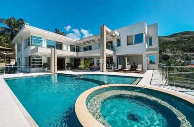 Casa com 6 quartos à venda na Rua Nicolino Tancredo, Praia Brava, Florianópolis