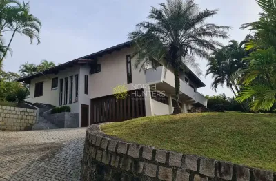Casa de alto padrão, averbada com terreno de 1.380m²  à venda no bairro glória, joinville, sc